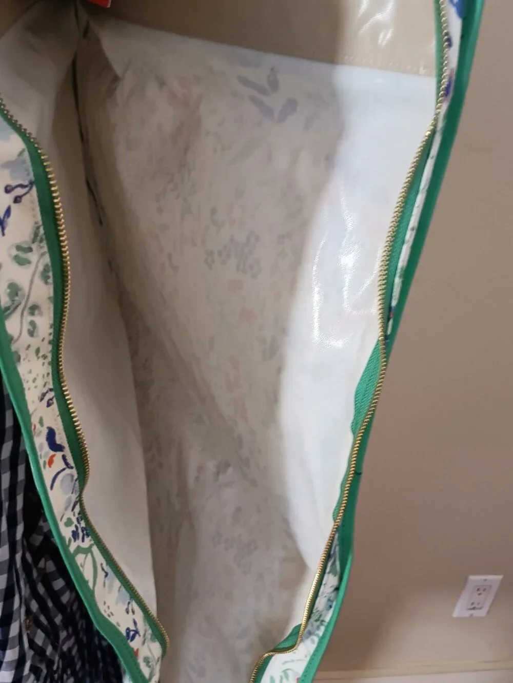Neely & Chloe Travel Duffel & Garment Bag Set Spring Green & Flowers